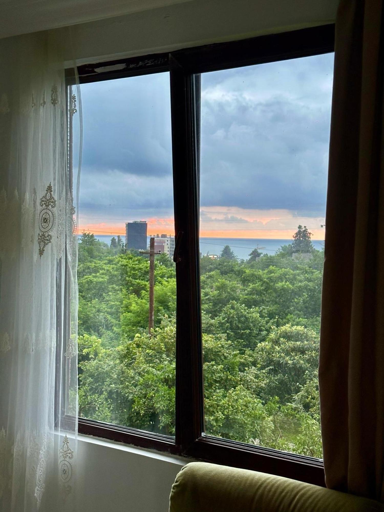 Nita House Hotel Batumi Ngoại thất bức ảnh